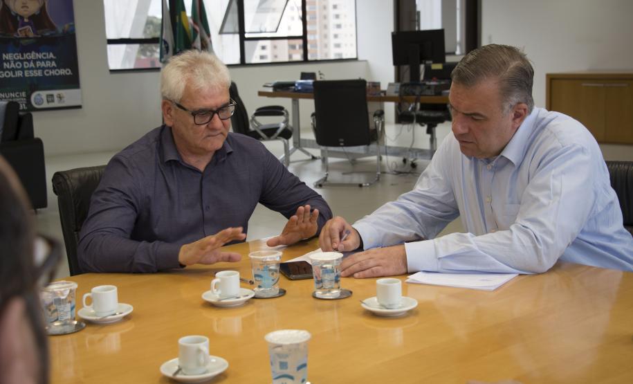 Ney Leprevost e coronel Pancotti recebem representantes dos servidores do Sistema Socioeducativo do Paraná