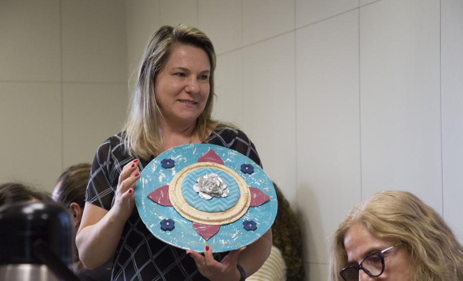 Secretaria capacita servidores com o curso Arteterapia e Socioeducação