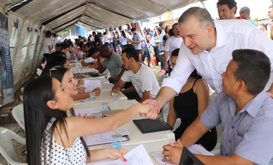 Feira da Cidadania criada na gestão Ratinho Junior/Ney Leprevost encaminha mais de 1,8 mil pessoas para vagas de trabalho