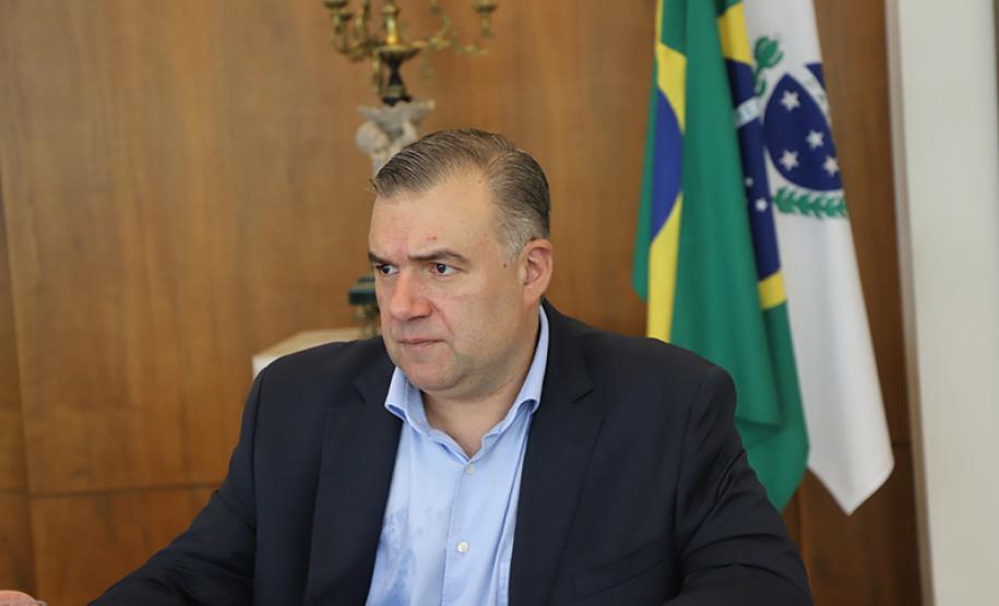 Darci Piana e Ney Leprevost repassam mais de R$ 1 milhão a entidades que atendem crianças, adolescentes e pessoas com deficiência