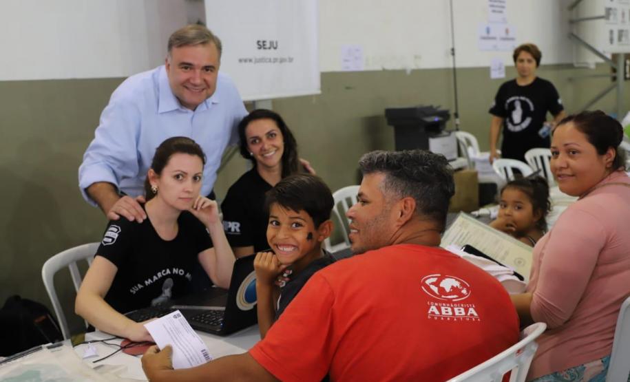 Paraná Cidadão faz aproximadamente 9 mil atendimentos em Guaratuba