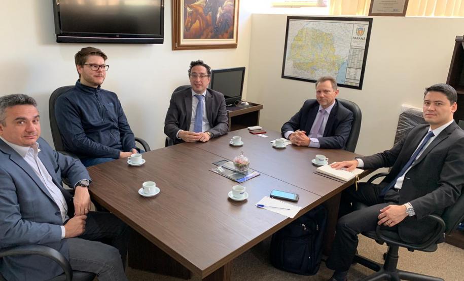 Cooperação entre órgãos para prevenção à lavagem de dinheiro