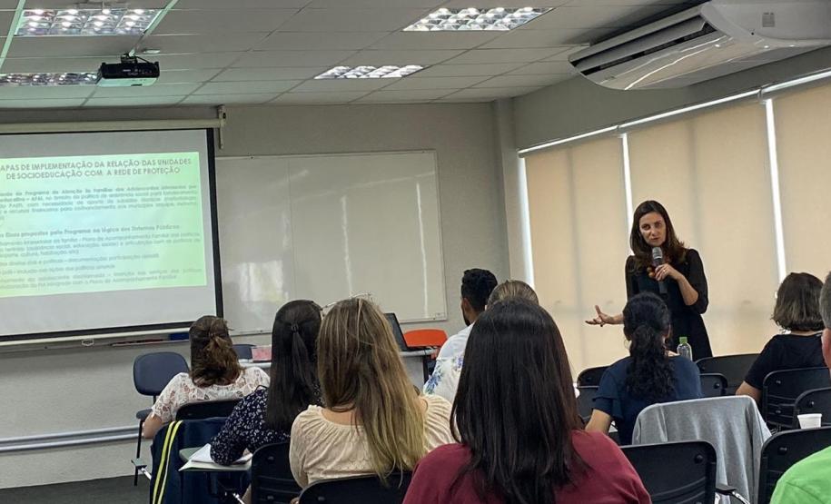 Servidores da socioeducação recebem capacitação para o fortalecimento dos vínculos entre adolescentes e familiares