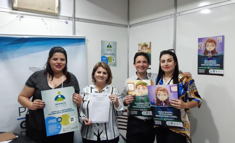 Mais 13 municípios assinaram manifestação de interesse em aderir a Força-Tarefa Infância Segura. A assinatura aconteceu durante a interiorização da sede do Governo para Pato Branco, no evento Governo 5.0.