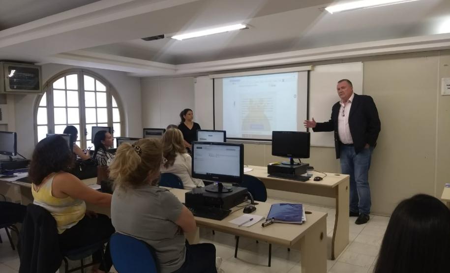 Secretaria da Justiça, Família e Trabalho amplia adesão de municípios ao programa Criança Feliz