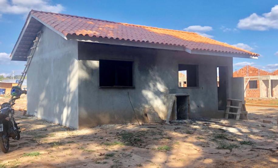Sejuf e Cohapar vão construir mais 303 casas em 11 município