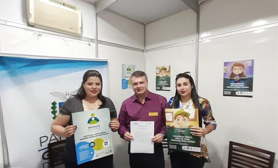 Mais 13 municípios assinaram manifestação de interesse em aderir a Força-Tarefa Infância Segura. A assinatura aconteceu durante a interiorização da sede do Governo para Pato Branco, no evento Governo 5.0.