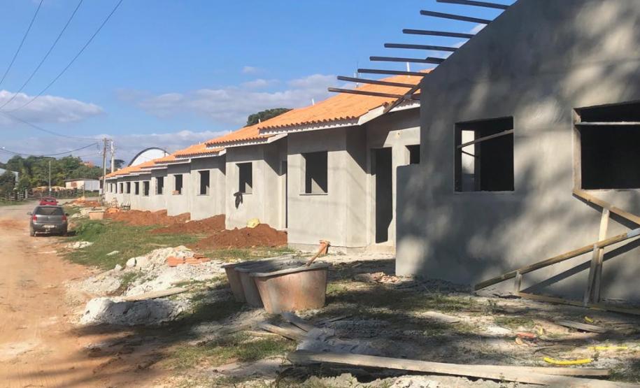 Sejuf e Cohapar vão construir mais 303 casas em 11 município