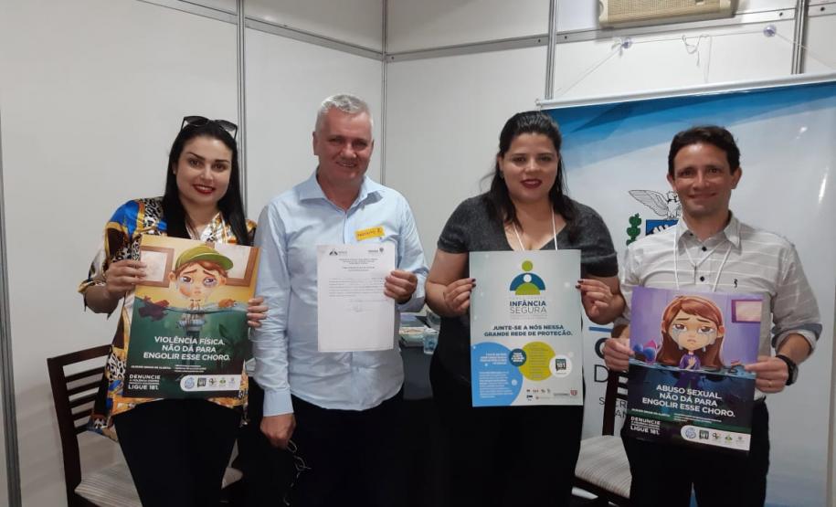 Mais 13 municípios assinaram manifestação de interesse em aderir a Força-Tarefa Infância Segura. A assinatura aconteceu durante a interiorização da sede do Governo para Pato Branco, no evento Governo 5.0.