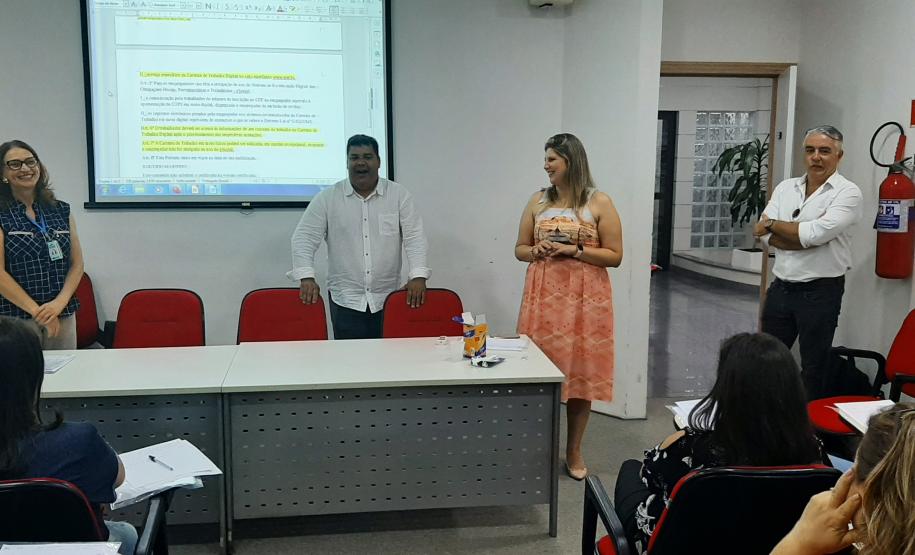 Servidores das Agências do Trabalhador do Paraná recebem curso para alinhamento do Sistema Seguro Desemprego