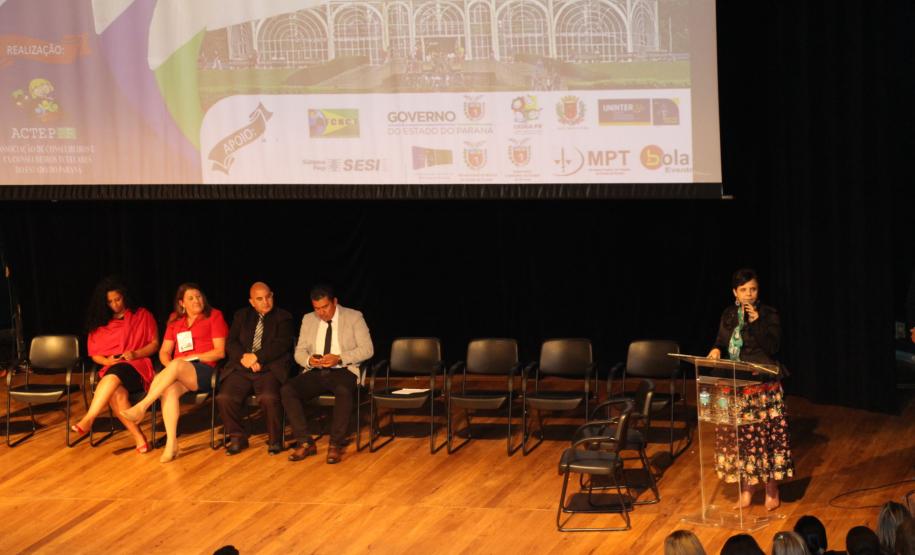 Secretaria da Justiça, Família e Trabalho participa do 10º Congressul