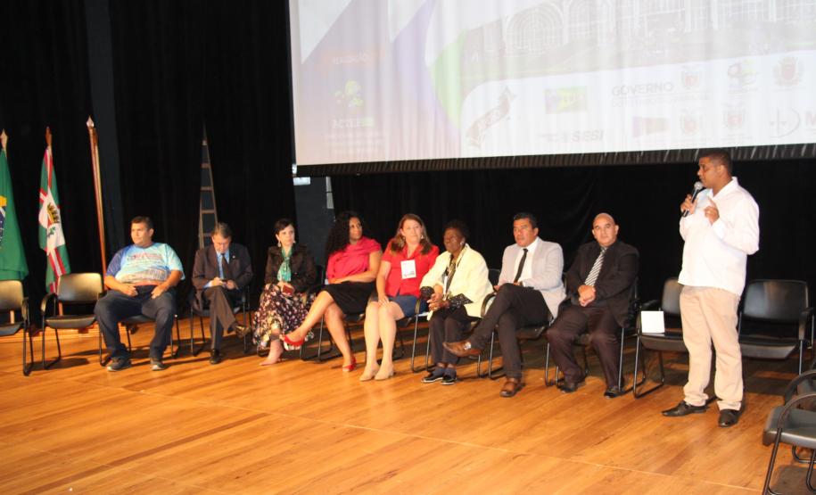 Secretaria da Justiça, Família e Trabalho participa do 10º Congressul