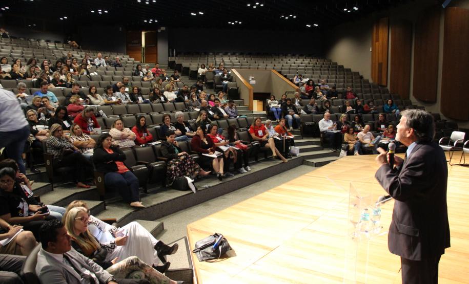 Secretaria da Justiça, Família e Trabalho participa do 10º Congressul