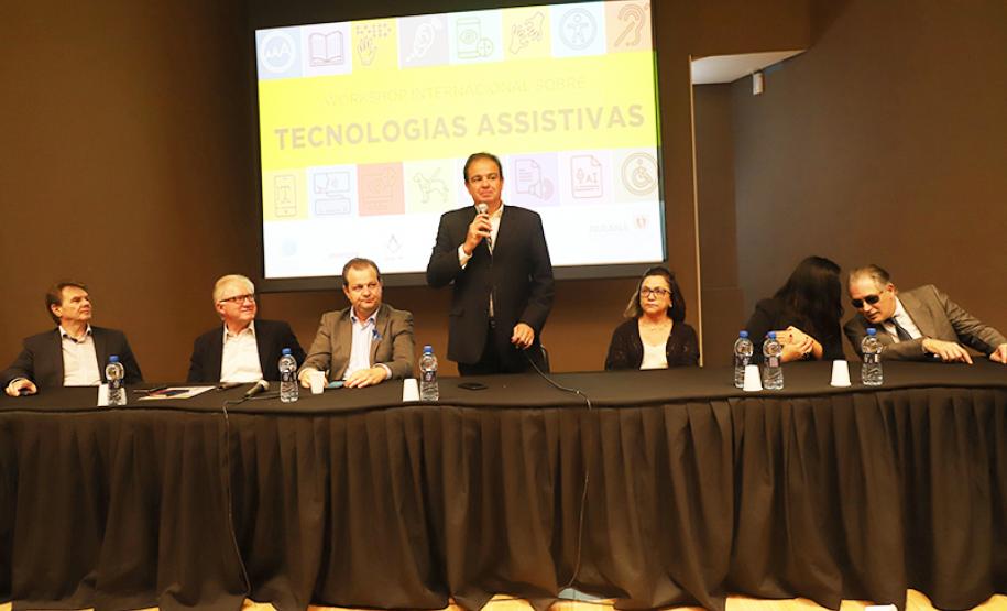 Tecnologias para inclusão e acessibilidade de pessoas com deficiência são temas em Workshop internacional em Curitiba