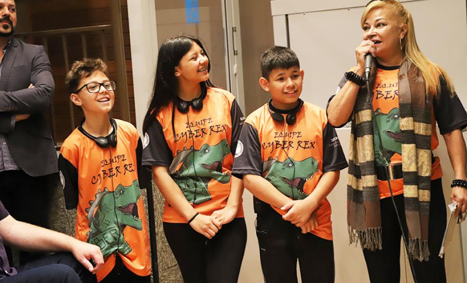 Tecnologias para inclusão e acessibilidade de pessoas com deficiência são temas em Workshop internacional em Curitiba