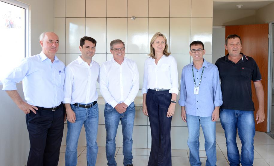 Governo entrega casas populares para famílias de Manoel Ribas