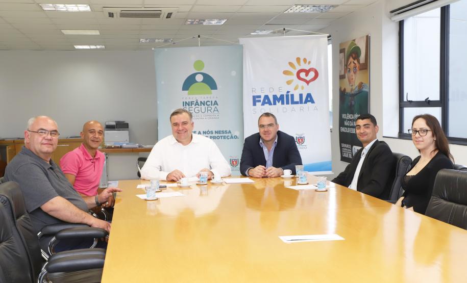 Ney Leprevost recebe a diretoria da Associação dos Produtores da Ceasa de Curitiba