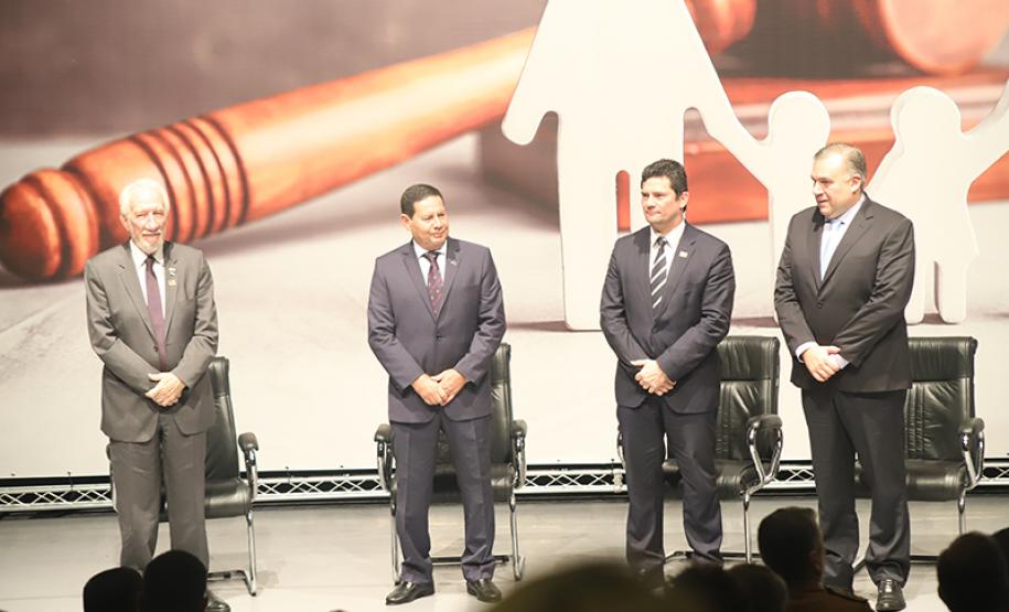 Em homenagem ao General Mourão, Ney Leprevost e Sérgio Moro defendem prisão em segunda instância