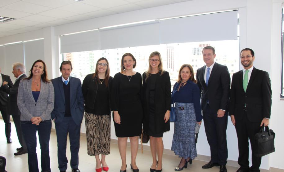 Diretor de Justiça representa governador Ratinho Junior em entrega do Grande Colar do Mérito da Defensoria Pública do Estado do Paraná