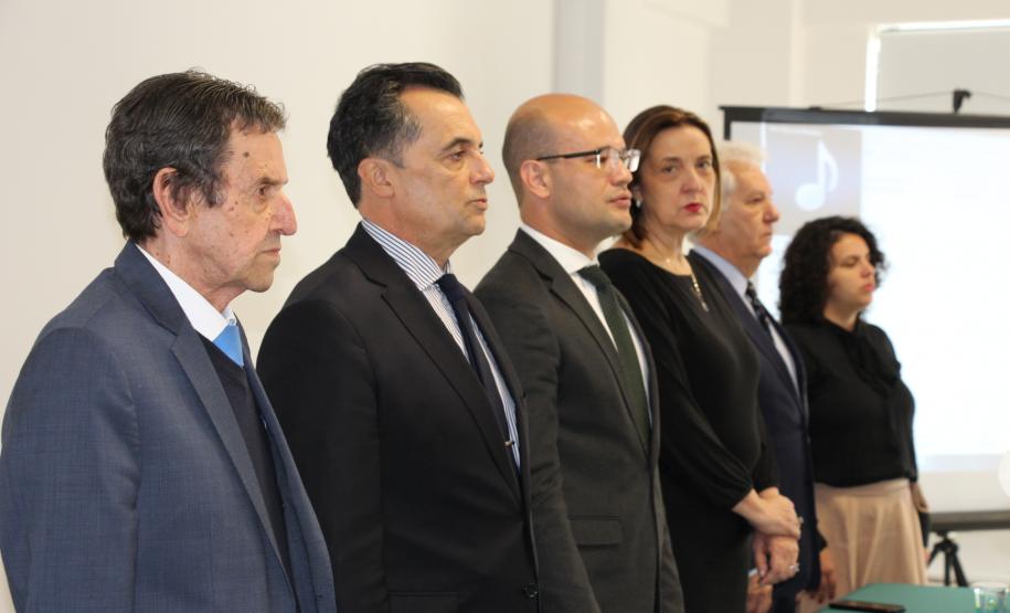 Diretor de Justiça representa governador Ratinho Junior em entrega do Grande Colar do Mérito da Defensoria Pública do Estado do Paraná