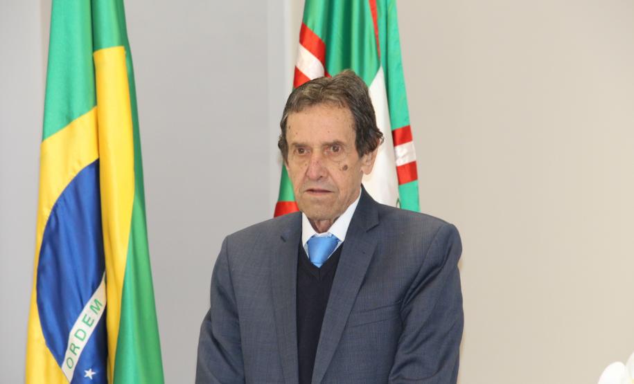 Diretor de Justiça representa governador Ratinho Junior em entrega do Grande Colar do Mérito da Defensoria Pública do Estado do Paraná