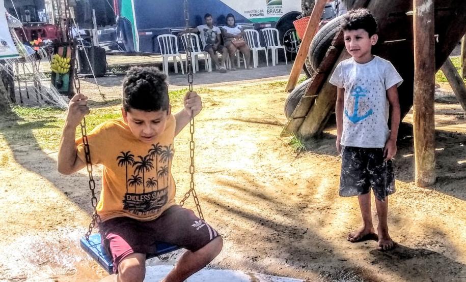 Ações de cidadania gratuitas da Sejuf atendem diversos veranistas e moradores de Guaratuba