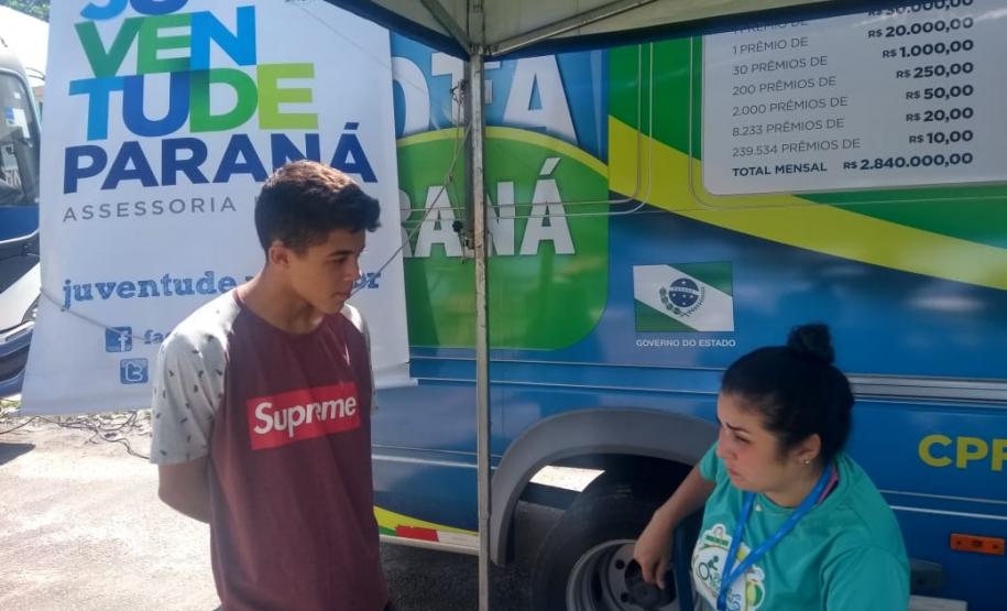 Ações de cidadania gratuitas da Sejuf atendem diversos veranistas e moradores de Guaratuba