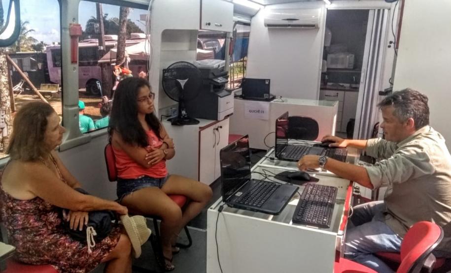 Ações de cidadania gratuitas da Sejuf atendem diversos veranistas e moradores de Guaratuba