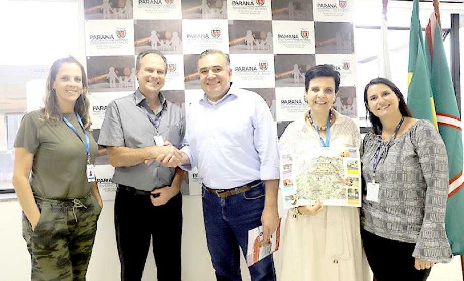 Ney Leprevost articula ações com a parceria da Pastoral da Criança Internacional