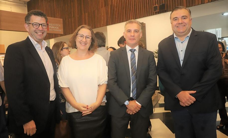 Secretaria de Justiça leva mais acessibilidade e inclusão à Biblioteca Pública do Paraná com aparelho de visão artificial