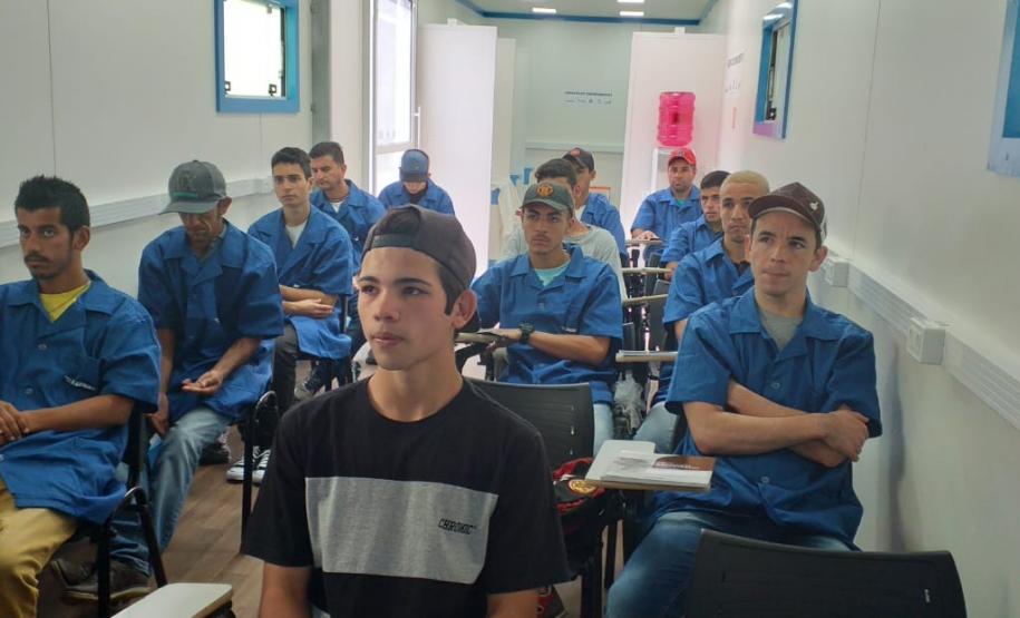 Carretas do Conhecimento estarão em 20 bairros de Curitiba em 2020, qualificando 1.100 profissionais