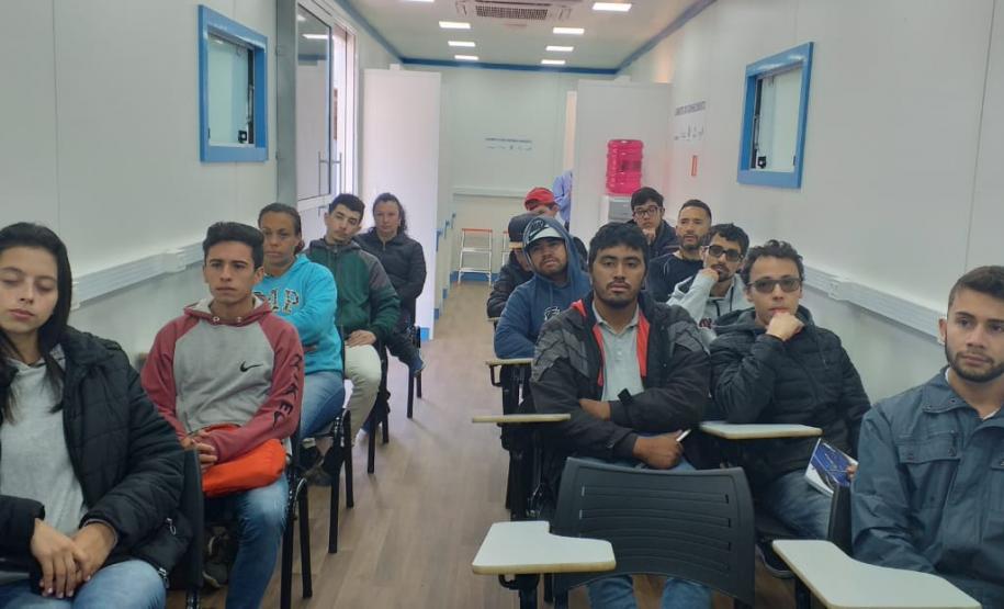 Carretas do Conhecimento estarão em 20 bairros de Curitiba em 2020, qualificando 1.100 profissionais