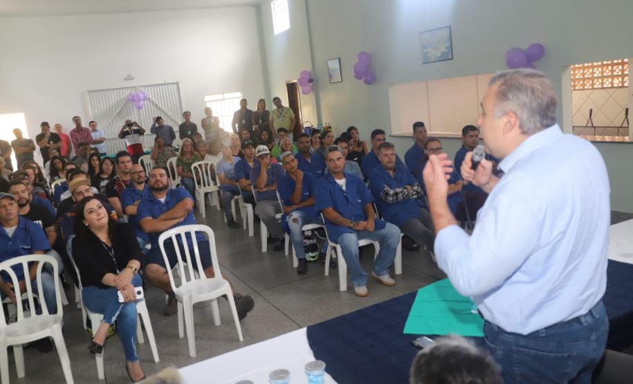 Ney Leprevost entrega certificação para mais 44 formandos das Carretas do Conhecimento, em Curitiba