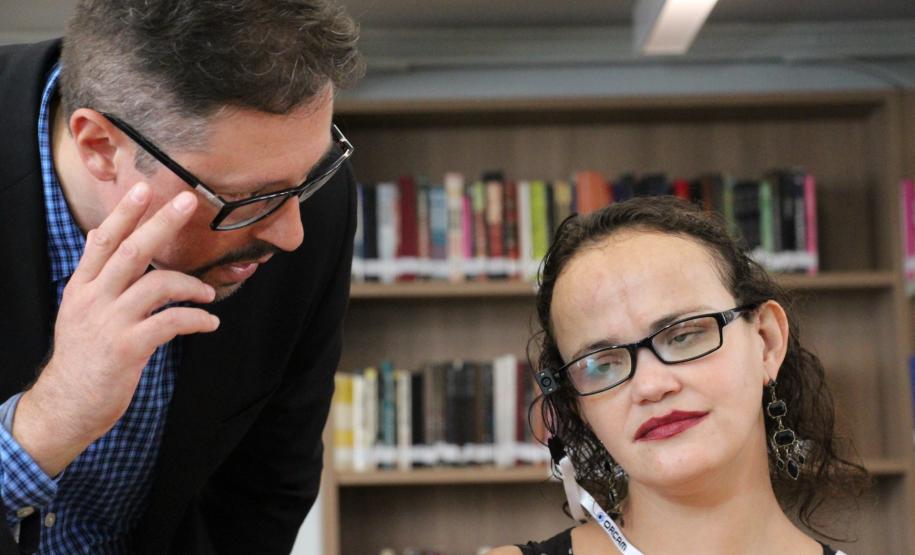 Secretaria de Justiça leva mais acessibilidade e inclusão à Biblioteca Pública do Paraná com aparelho de visão artificial