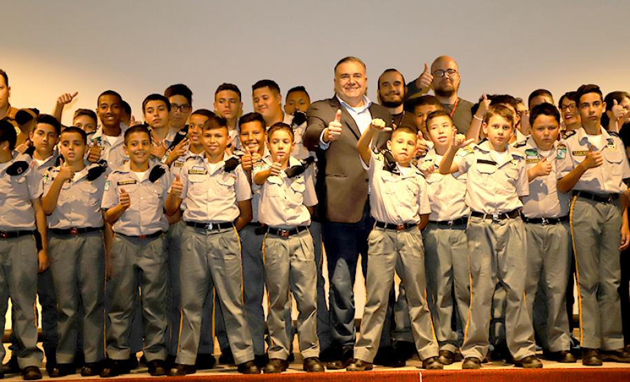 Secretaria da Justiça e Museu Oscar Niemayer lançam programa Piá nas Artes