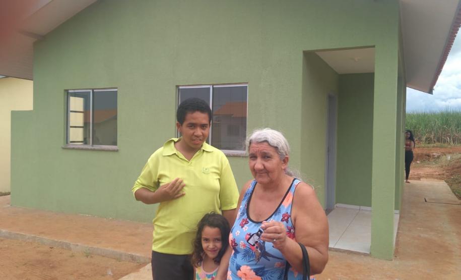 Secretaria de Justiça entrega mais 20 casas populares do Governo do Paraná em Mariluz