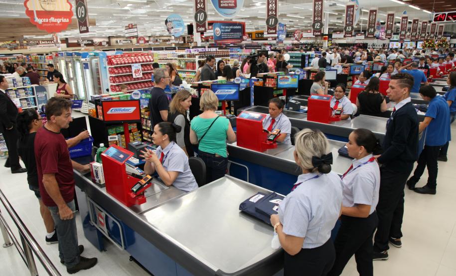 Contratação de mulheres cresce 38,33% no Paraná