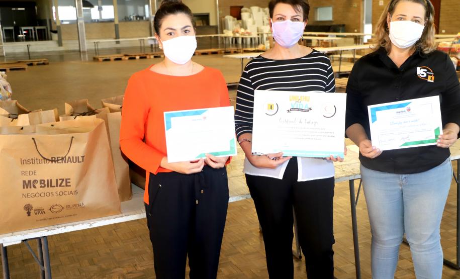 Rede Família Solidária recebe doação de 13 mil máscaras que serão destinadas a entidades sociais