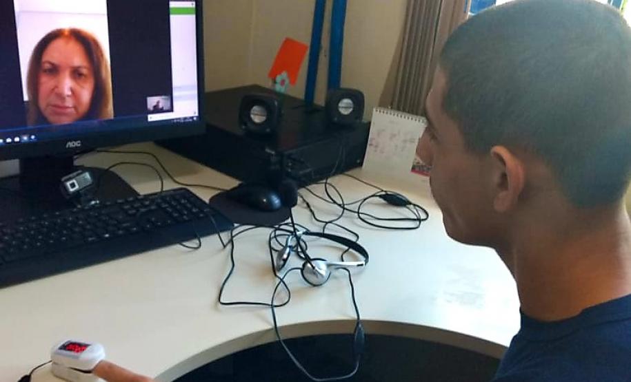 Adolescentes recebem atendimentos e consultas médicas por videochamadas nas Unidades de Socioeducação do Paraná
