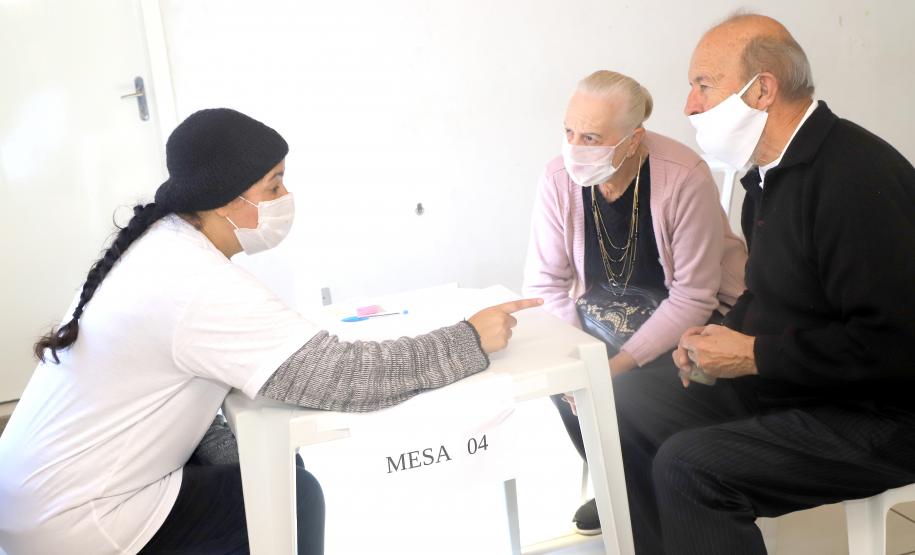 Curitiba tem mais um dia de distribuição do Cartão Comida nesta quarta (27)