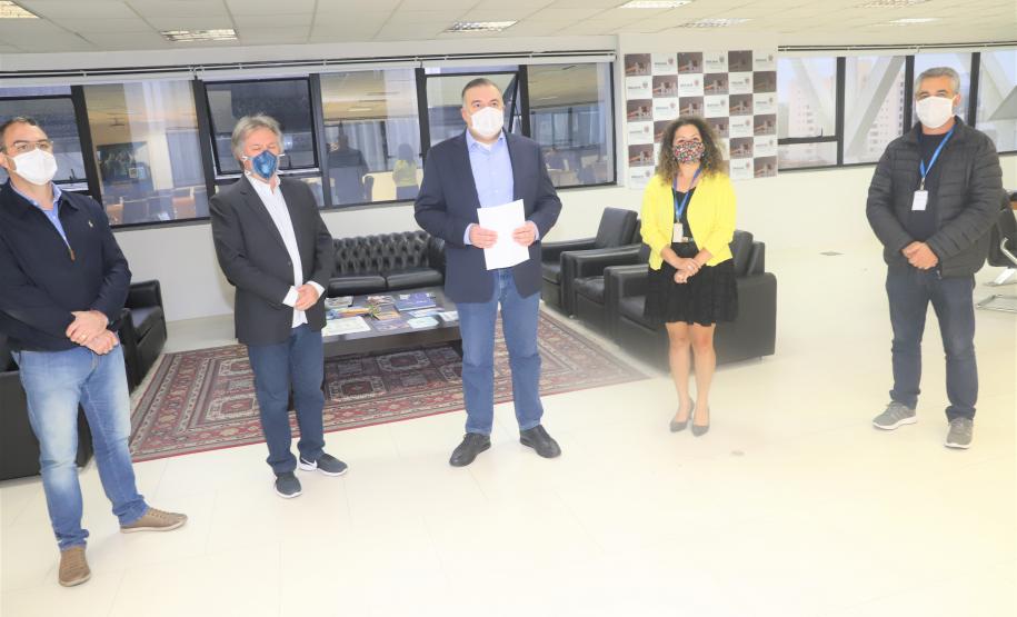 Secretaria de Justiça, Família e Trabalho viabiliza R$ 3 milhões para auxiliar instituições que atendem pessoas idosas no Paraná