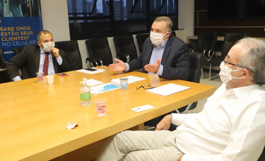 Secretaria de Justiça expede normativa de proteção à saúde dos consumidores, garçons e demais trabalhadores de restaurantes e similares