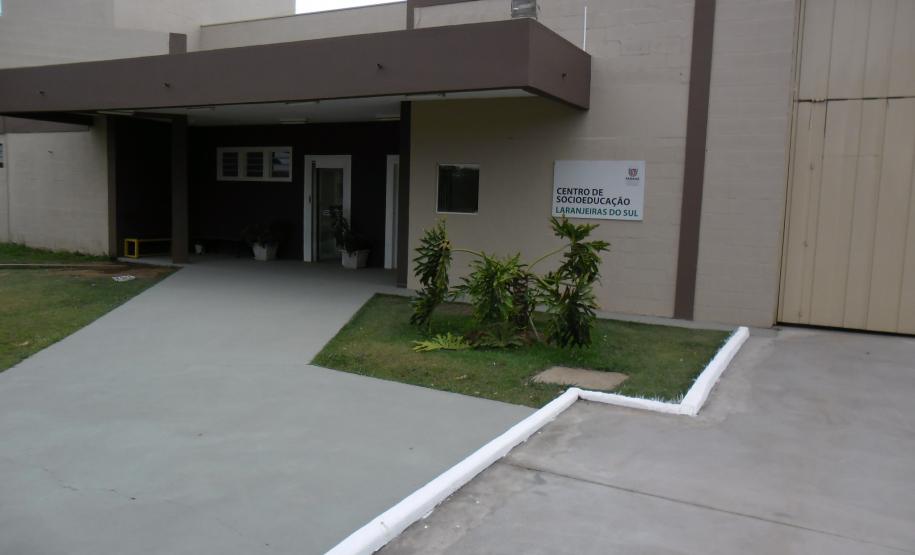 Secretaria da Justiça firma parceria com Senai para oferecer cursos de qualificação profissional nas unidades socioeducativas no Paraná