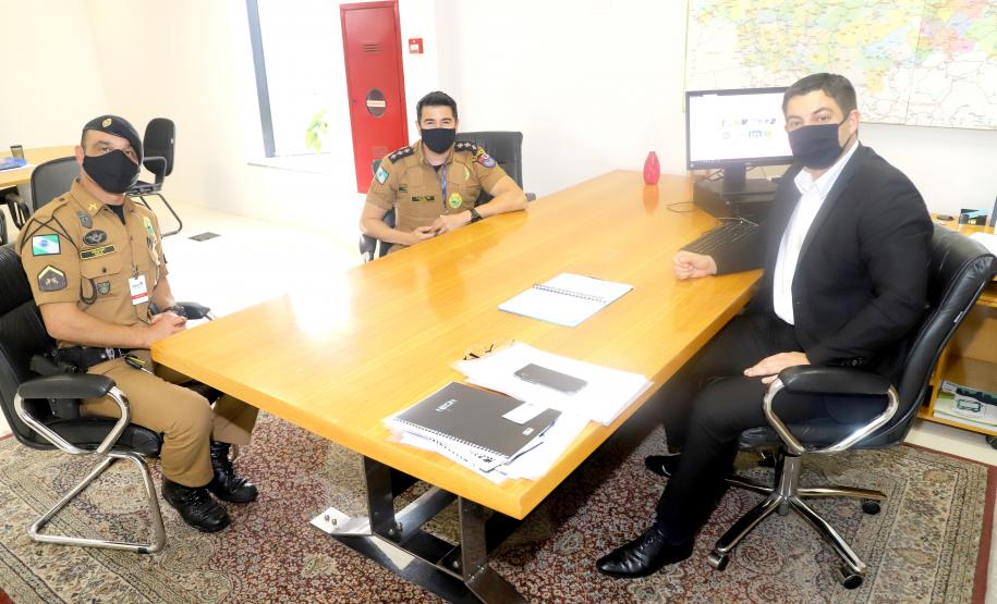 Secretário da Justiça recebe visita do delegado-geral da Polícia Civil e de representantes da Polícia Militar do Paraná
