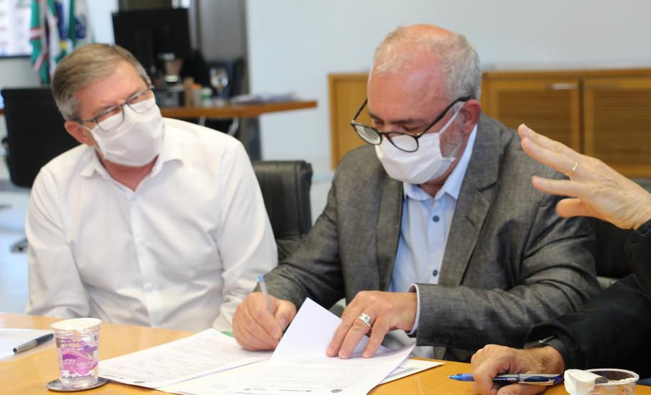 Governo garante 71 novas moradias aos municípios de Santa Cruz do Monte Castelo e Querência do Norte