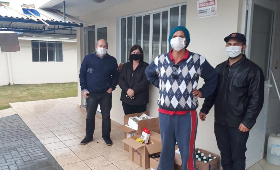 Equipamentos de Proteção Individual para atendimento emergencial nas áreas do idoso chegam em 155 municípios do Paraná
