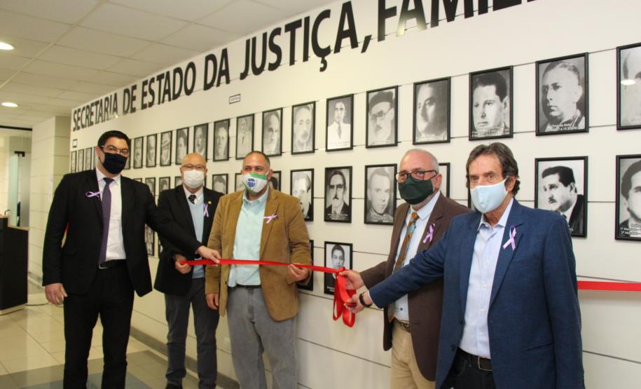 Secretário Mauro Rockenbach apresenta a nova galeria histórica de ex-secretários da Justiça do Paraná