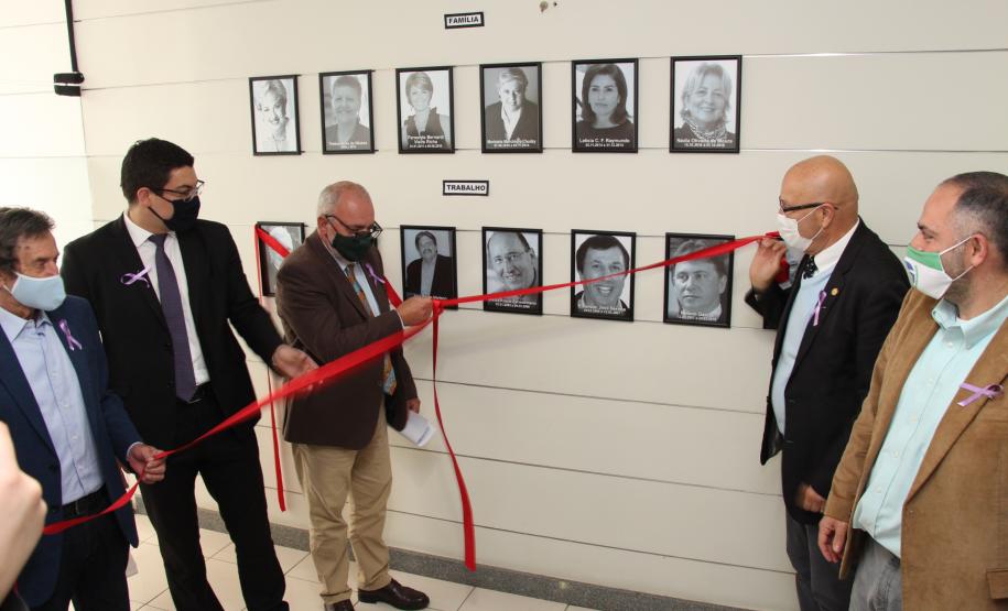 Secretário Mauro Rockenbach apresenta a nova galeria histórica de ex-secretários da Justiça do Paraná