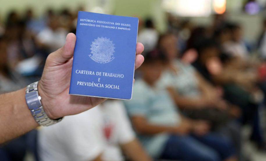 Paraná abre quase 9 mil vagas de emprego formal em julho