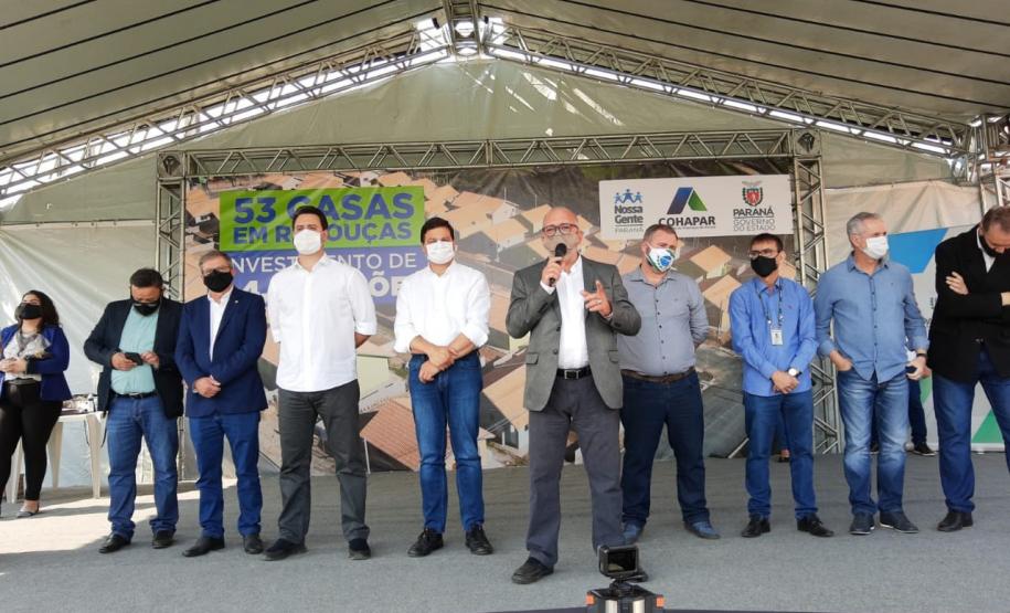 Famílias em vulnerabilidade recebem casas de graça do Estado